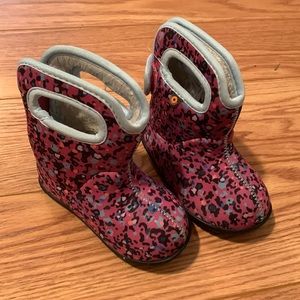 Bogs- Baby, size 5 like new